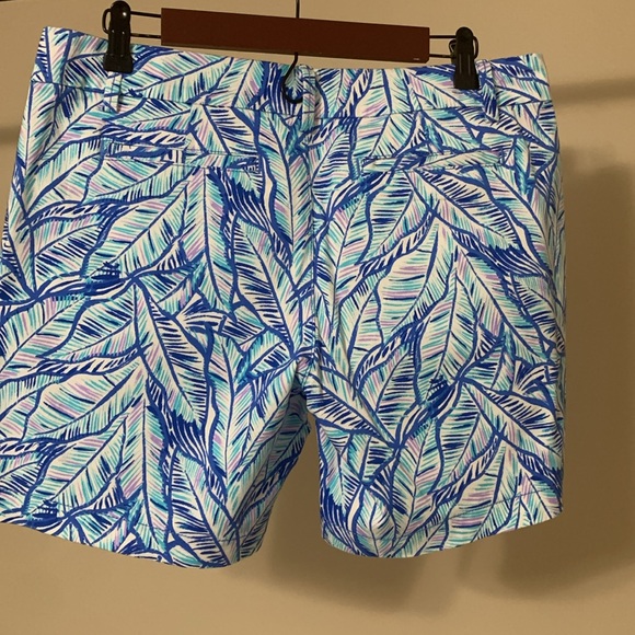 Lilly Pulitzer Jane Stretch Shorts - Picture 3 of 4